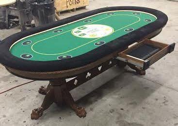 A John Deere Mesa De Poker