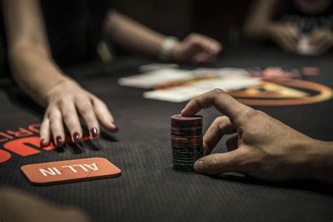 Casa De Poker Entrevista