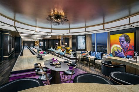 Casino High Roller Suite