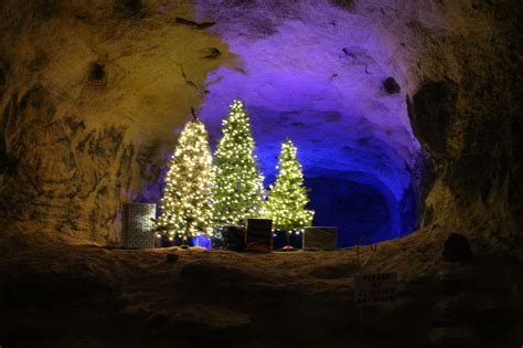 Cave Of Xmas Betsul