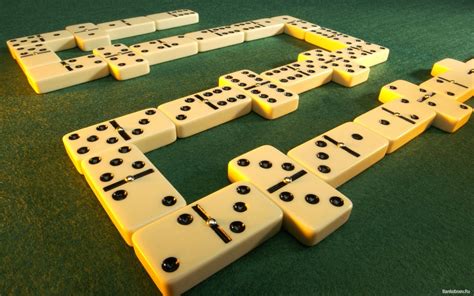 Domino De Poker