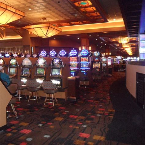 Egide Pala Casino Resort Spa Em 18 De Outubro