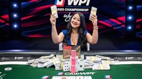 Feminino Alojar O World Poker Tour