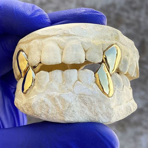 Golden Fangs Parimatch