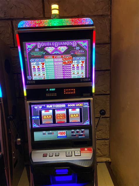 Golden Teatro Deluxe Slot Machine