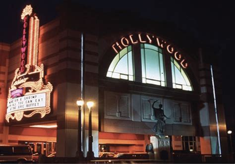 Hollywood Casino Aurora Vespera De Ano Novo 2024
