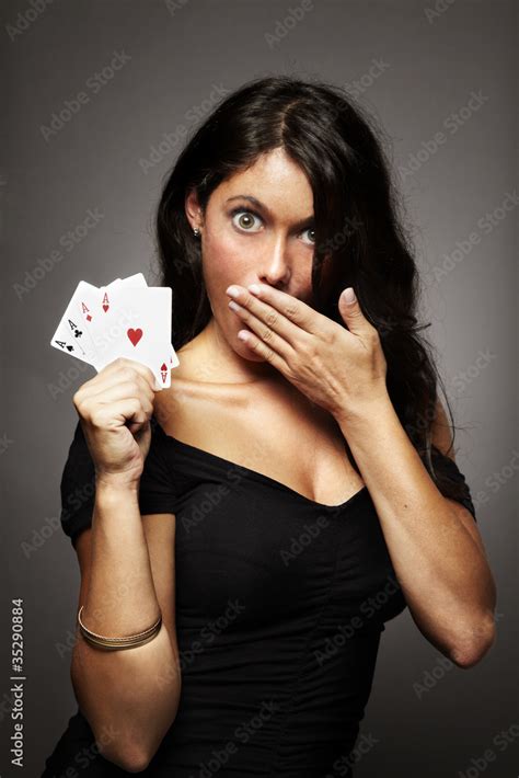 Mujeres Y Poker