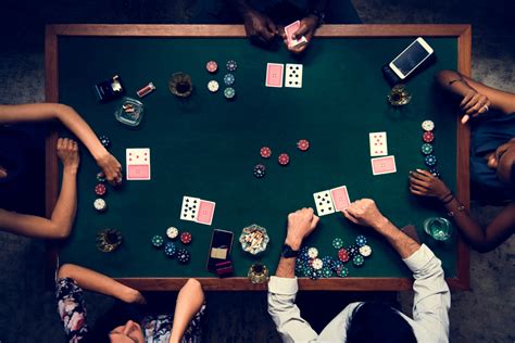 O Jogo De Poker Online Em Estudantes Universitarios