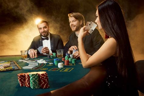 O Que Faz O Call E Raise Significa No Poker
