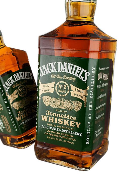 Preto Vs Green Label Jack Daniels