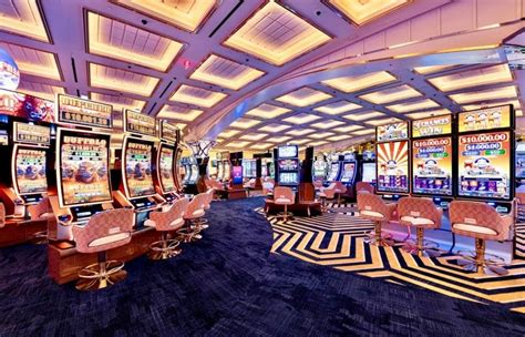 Resorts World Casino Slots