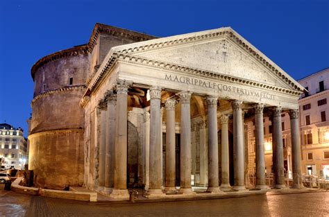 Sala De Fenda De Roma Est