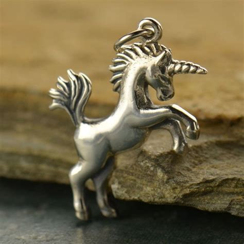Silver Unicorn 1xbet