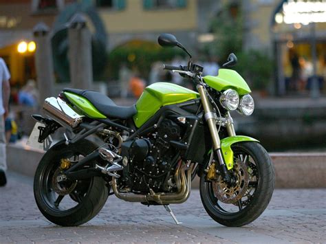 Triumph Speed Triple Roleta Verde