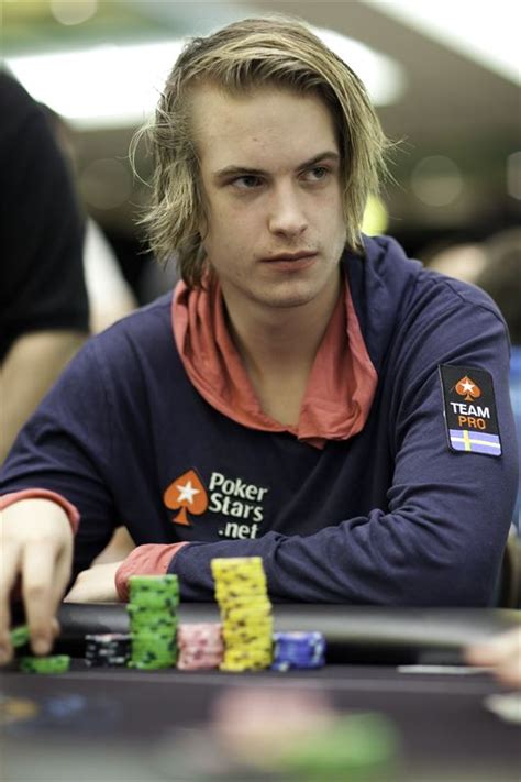 Viktor Blom Team Pokerstars